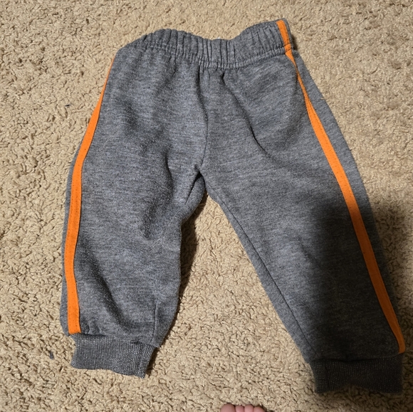 Baby Yoda - Picture 3 of 3